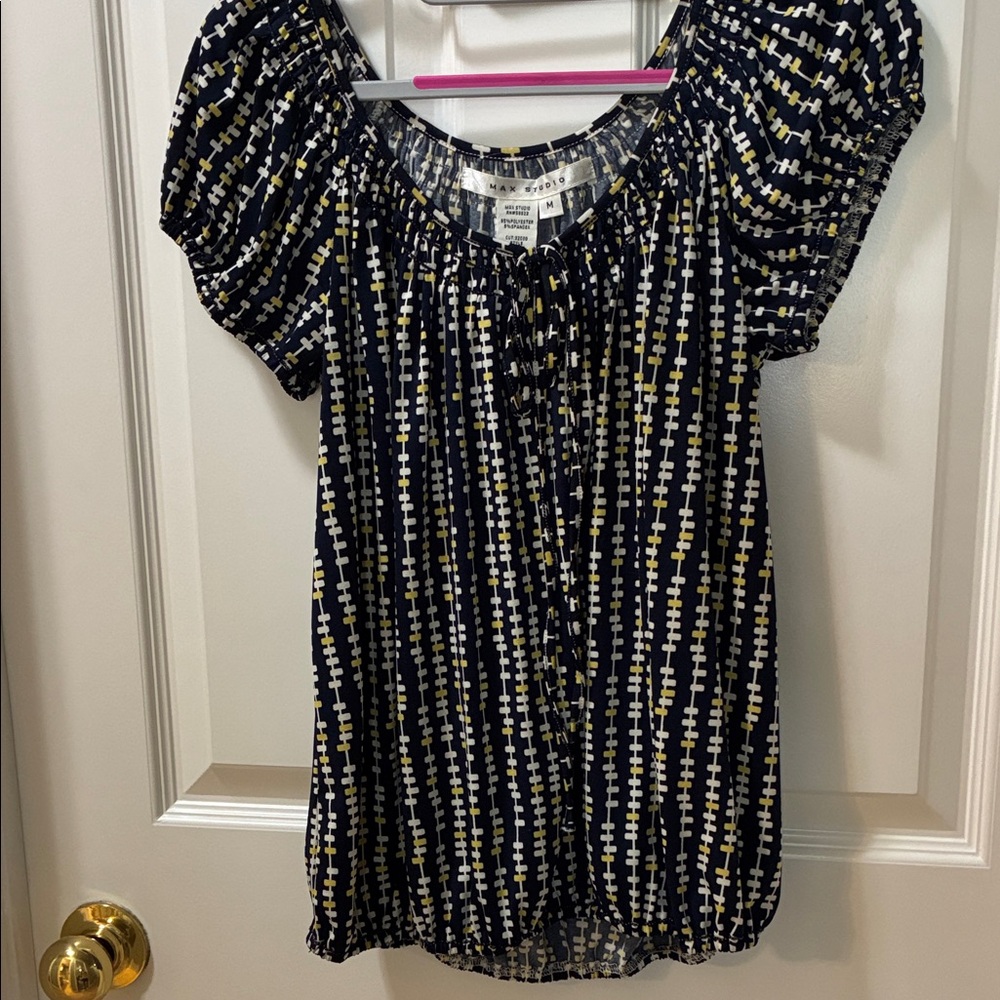 Old Navy Navy and Yellow Blouse